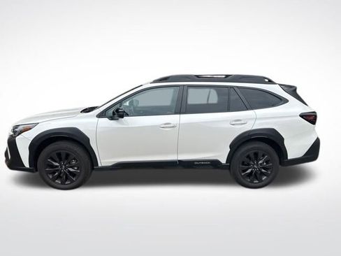 Used 2025 Subaru Outback Onyx Edition XT image 2