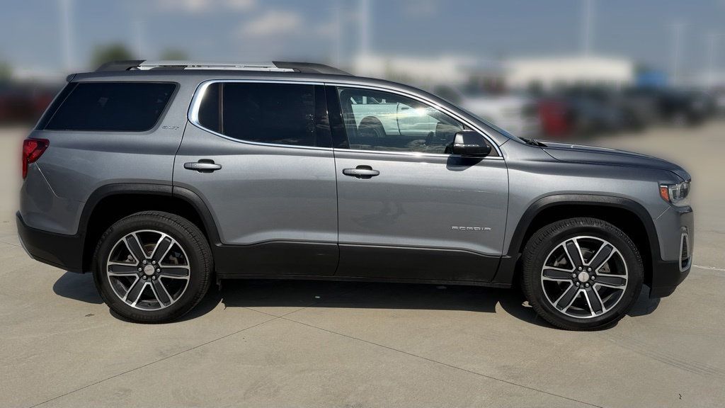 Used 2022 GMC Acadia SLT w/ Technology Package FWD image 6