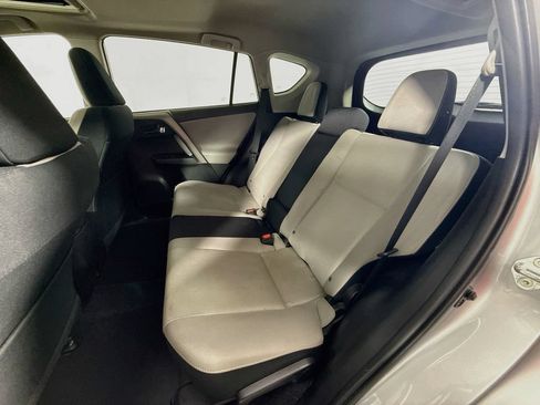 Used 2016 Toyota RAV4 XLE w/ Convenience Package FWD image 23