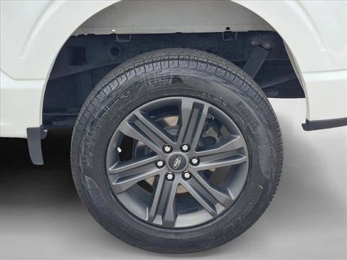 Used 2022 Ford F150 XLT w/ Equipment Group 302A High AWD/4WD image 21
