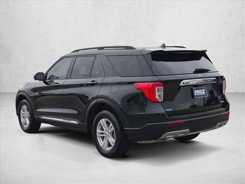 Used 2021 Ford Explorer XLT w/ Equipment Group 202A AWD/4WD image 6