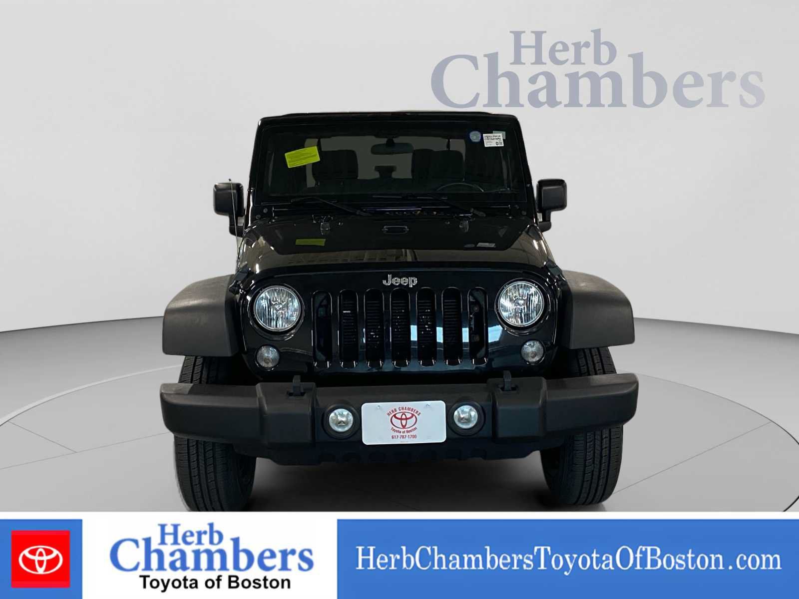 Used 2017 Jeep Wrangler Sport w/ Connectivity Group AWD/4WD image 2