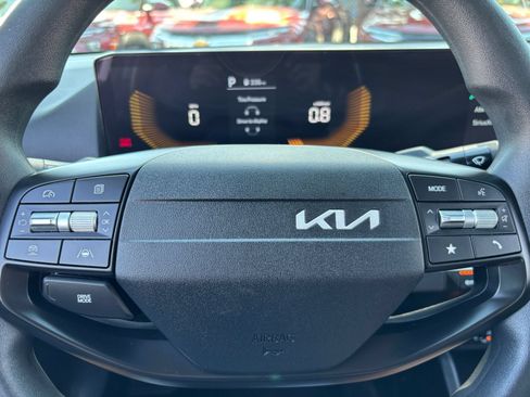 Used 2026 Kia K4 FWD image 27