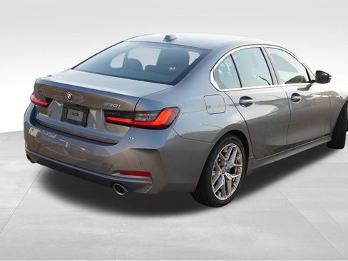 Used 2026 BMW 330i xDrive Sedan AWD/4WD image 3