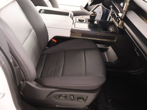 Used 2025 GMC Hummer EV 3X AWD/4WD image 13