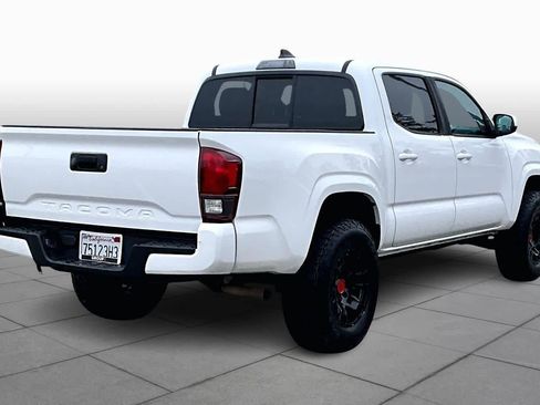 Used 2020 Toyota Tacoma SR w/ SR Convenience Package image 11