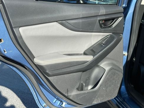 Used 2021 Subaru Crosstrek 2.5i Sport w/ Moonroof Package image 29