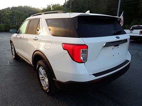 Used 2020 Ford Explorer XLT image 5