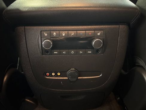 Used 2013 Chevrolet Tahoe LTZ AWD/4WD image 33