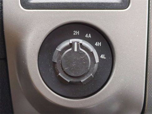 Used 2017 Ford Expedition XLT w/ Equipment Group 201A image 25