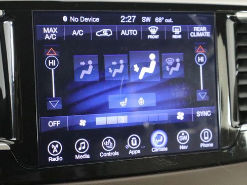 Used 2017 Chrysler Pacifica Touring-L Plus image 33