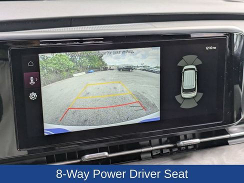 Used 2024 Kia Carnival EX FWD image 22