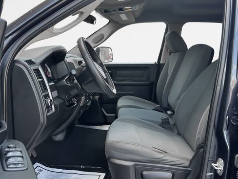 Used 2018 RAM 1500 Express w/ Express Value Package AWD/4WD image 12