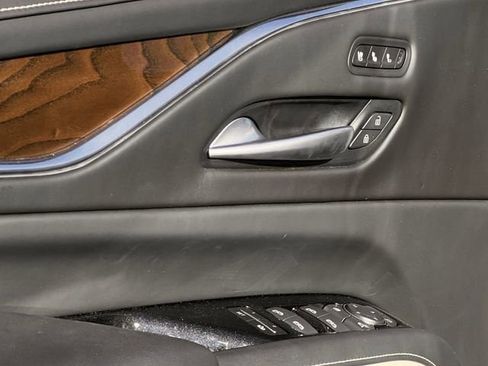 Certified 2024 Cadillac Escalade ESV Sport Platinum w/ Heavy-Duty Trailer Package image 24