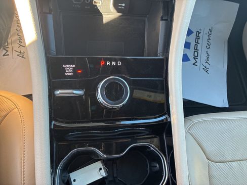 Used 2023 Jeep Grand Cherokee L Limited w/ Luxury Tech Group II image 23