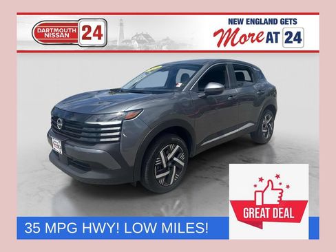 Used 2025 Nissan Kicks SV FWD image 1