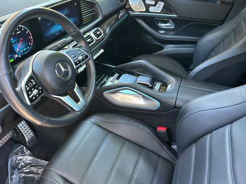 Used 2022 Mercedes-Benz GLS 450 4MATIC image 4