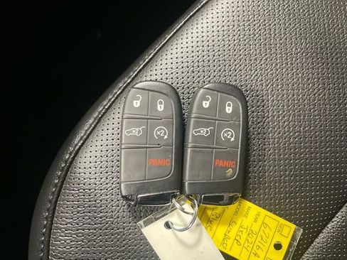 Used 2024 Jeep Compass Trailhawk w/ Trailhawk Elite Group AWD/4WD image 21