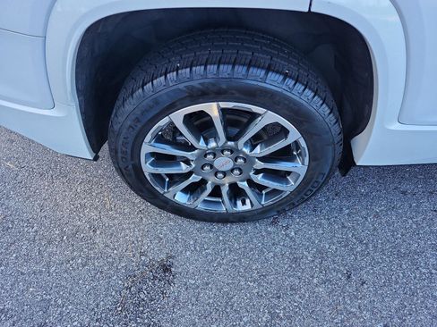 Used 2020 GMC Acadia Denali w/ Trailering Package image 6