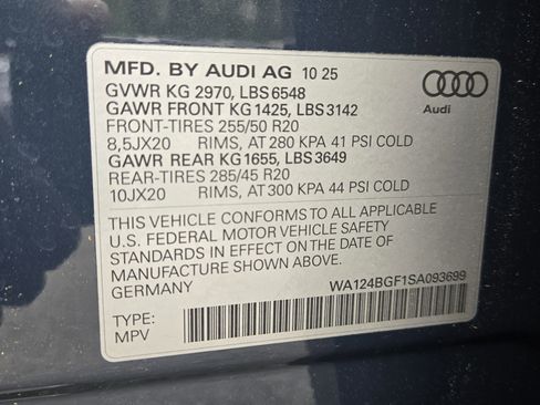 New 2025 Audi Q6 e-tron Premium Plus image 31