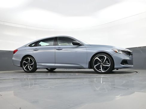 Used 2022 Honda Accord Sport image 37