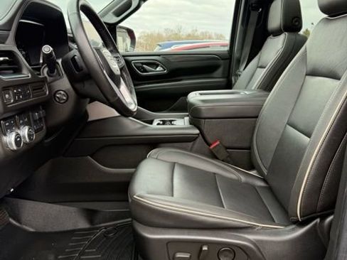 Used 2022 GMC Yukon SLT w/ SLT Luxury Package image 15
