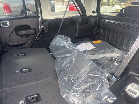 New 2025 Jeep Wrangler Sport S image 31