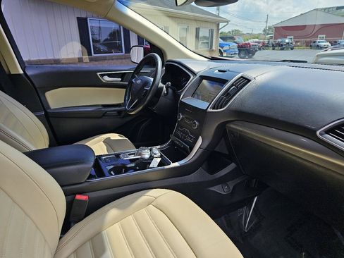 Used 2019 Ford Edge SEL w/ Equipment Group 201A FWD image 20