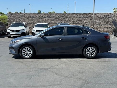 Used 2023 Kia Forte LX image 7