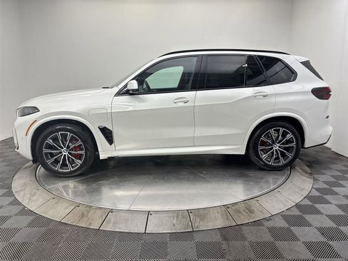 New 2026 BMW X5 xDrive50e w/ Executive Package image 16