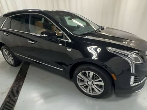 Certified 2024 Cadillac XT5 Premium Luxury AWD/4WD image 2