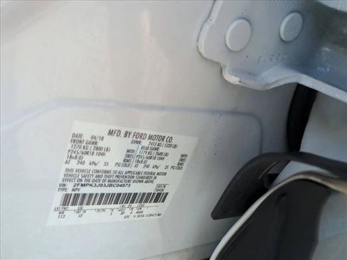 Used 2018 Ford Edge SEL w/ Equipment Group 201A FWD image 25