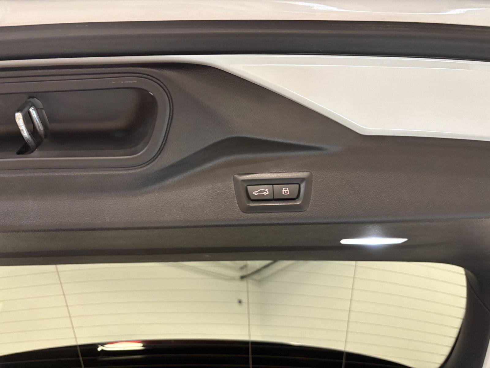 Used 2024 BMW X5 M60i AWD/4WD image 47