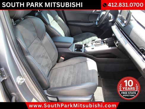 Used 2022 Mitsubishi Outlander SE AWD/4WD image 14