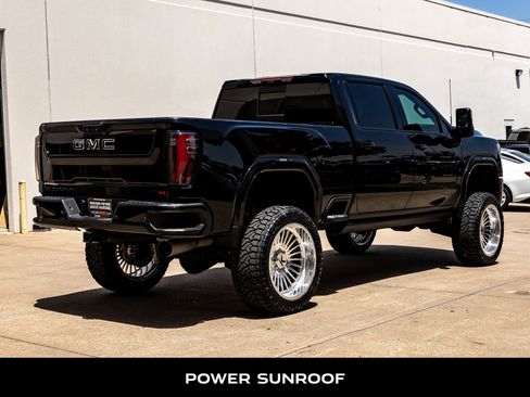 Used 2024 GMC Sierra 2500 AT4 w/ AT4 Premium Plus Package AWD/4WD image 9