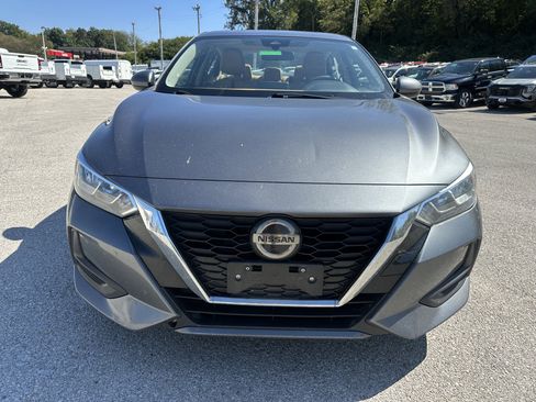 Used 2021 Nissan Sentra SV w/ SV Premium Package image 2