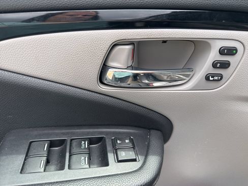 Used 2018 Honda Pilot Touring image 4