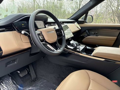 New 2026 Land Rover Range Rover Sport SE AWD/4WD image 30