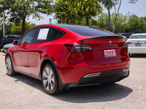 Used 2023 Tesla Model Y Long Range AWD/4WD image 3
