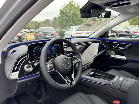 New 2025 Mercedes-Benz E 350 Sedan image 10