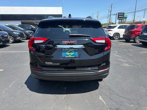Certified 2023 GMC Terrain SLE w/ Driver Convenience Package FWD image 5