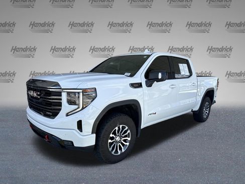 Used 2023 GMC Sierra 1500 AT4 w/ Technology Package AWD/4WD image 5
