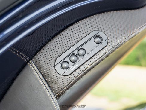 Used 2013 McLaren MP4-12C Spider RWD image 63