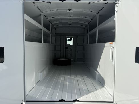 New 2026 Ford E-450 and Econoline 450 Super Duty w/ Power Equipment Group image 10