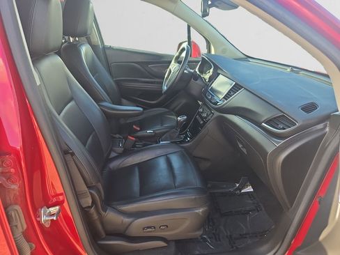 Used 2020 Buick Encore Essence w/ Safety Package II image 17