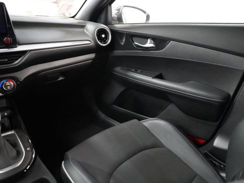 Used 2022 Kia Forte GT-Line w/ GT-Line Premium Package FWD image 13