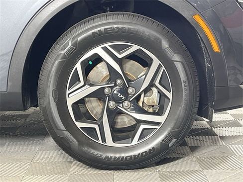 Certified 2023 Kia Sportage LX image 10