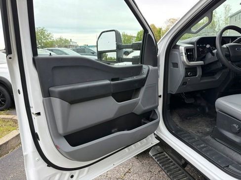 New 2026 Ford F350 XL w/ XL Chrome Package AWD/4WD image 11