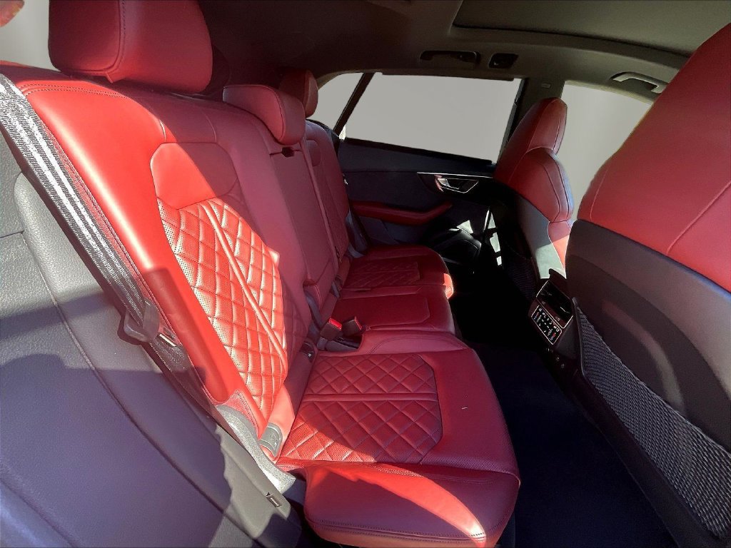 Used 2023 Audi SQ8 Prestige AWD/4WD image 25