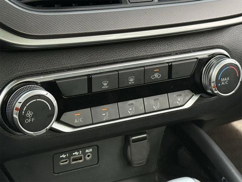 Used 2024 Nissan Altima 2.5 SR image 17